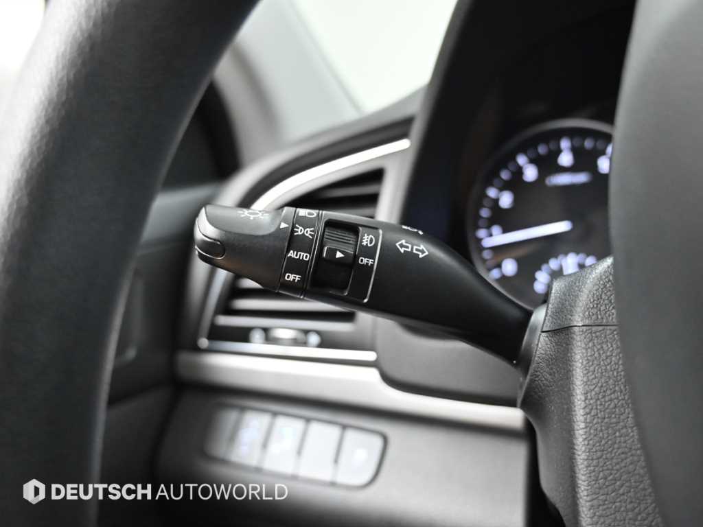 HYUNDAI Avante 2018 Blanco - Importación desde Corea - HF Imports Iquique - Foto 14