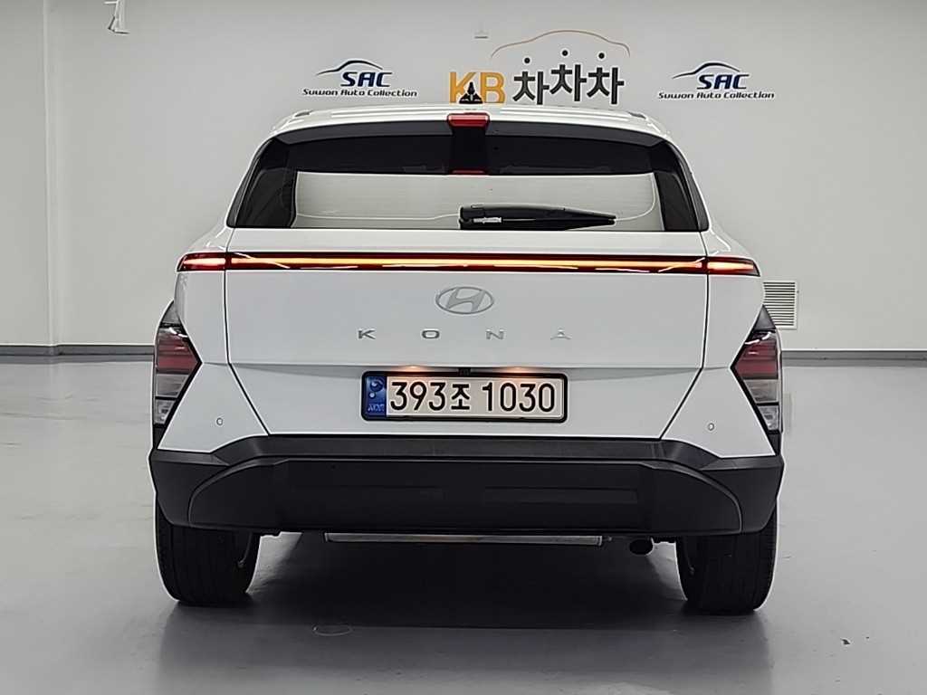 HYUNDAI Kona - Vista 3