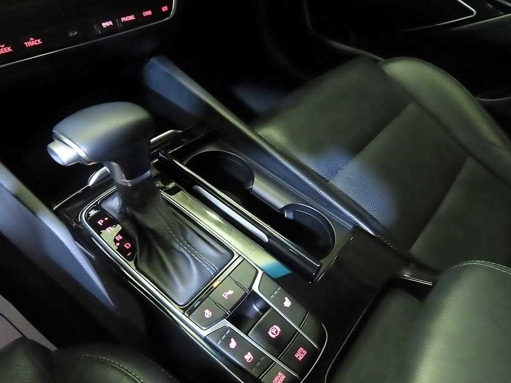 KIA K7 - Vista 12