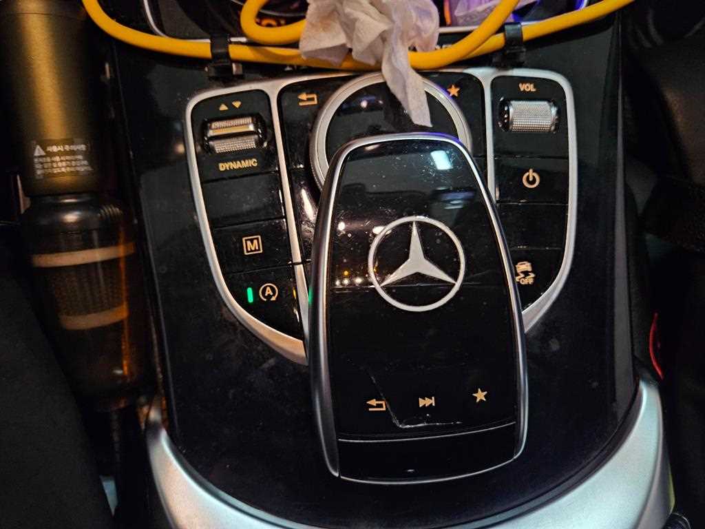 Mercedes Benz GLC Class 2018 Blanco - Importación desde Corea - HF Imports Iquique - Foto 17