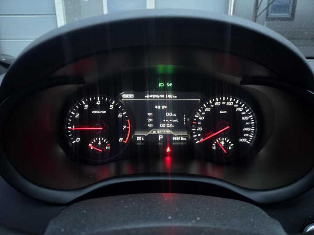 KIA Stinger - Vista 5