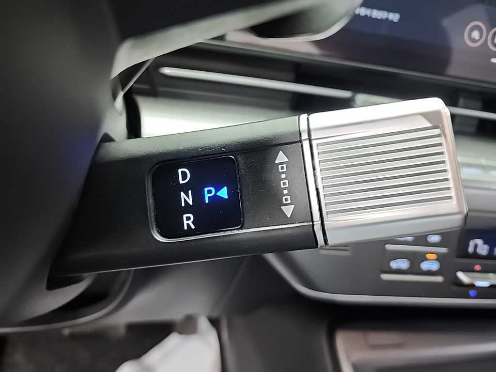 HYUNDAI Kona - Vista 8