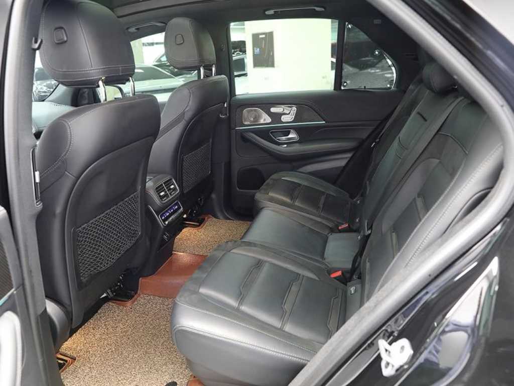 Mercedes Benz GLE Class - Vista 9