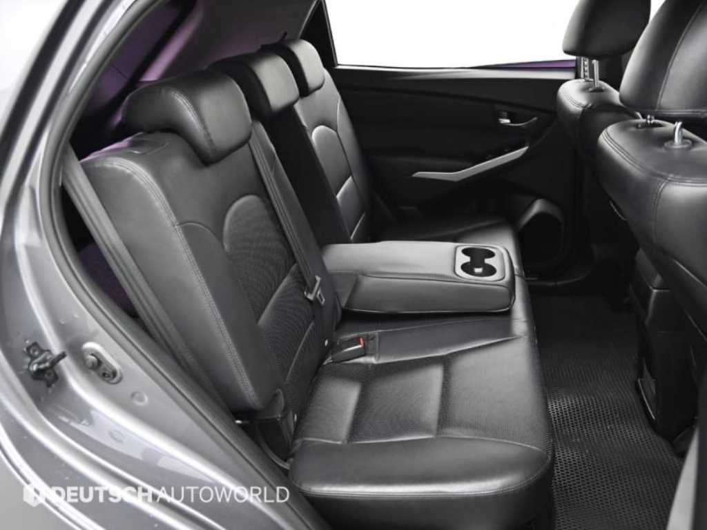 Ssangyong Korando - Vista 12