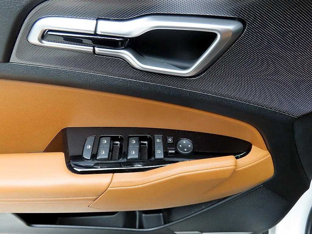 KIA Sportage - Vista 11