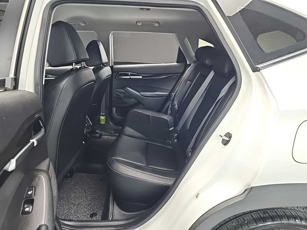 KIA Seltos - Vista 12