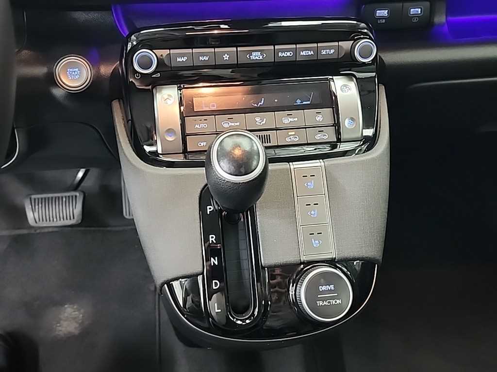 HYUNDAI Casper - Vista 8