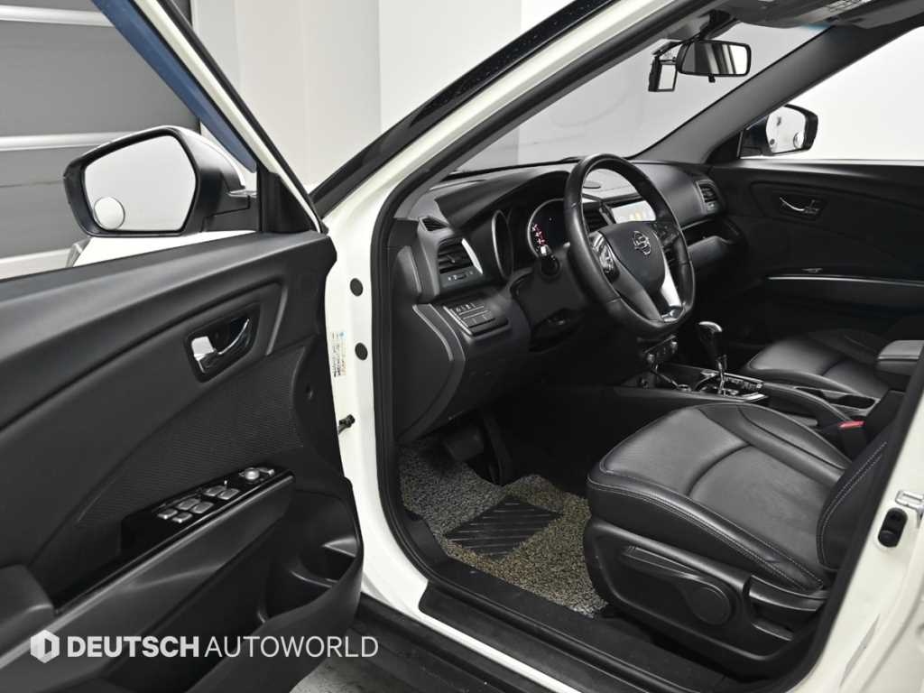 Ssangyong Tivoli - Vista 11