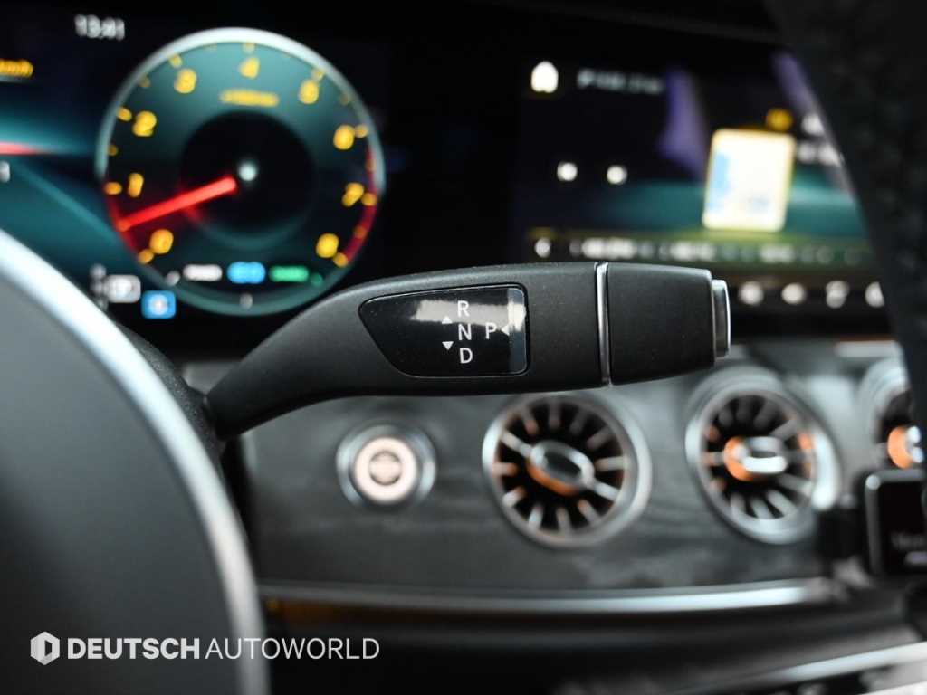 Mercedes Benz CLS Class - Vista 9
