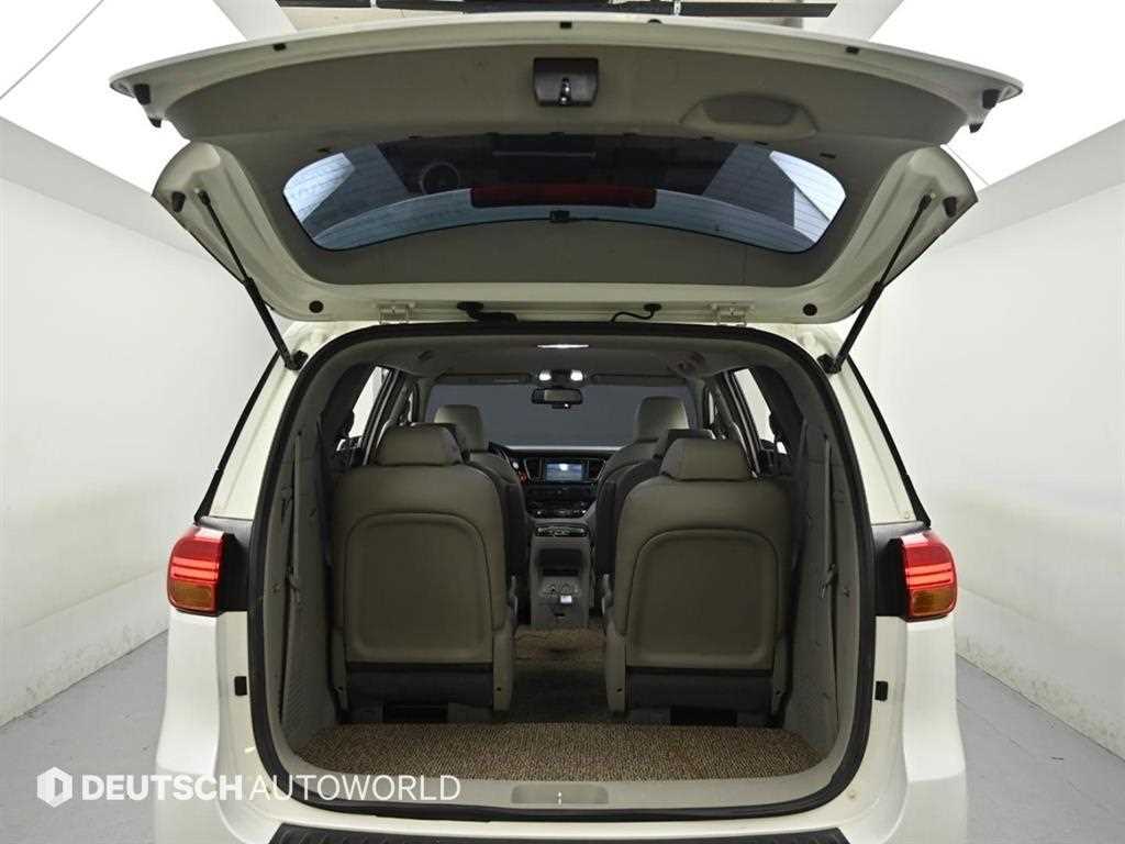 KIA Carnival 2015 Blanco - Importación desde Corea - HF Imports Iquique - Foto 19