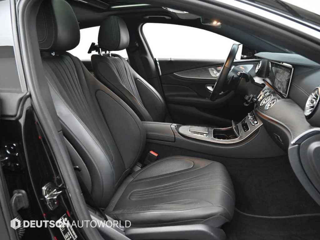 Mercedes Benz CLS Class - Vista 10