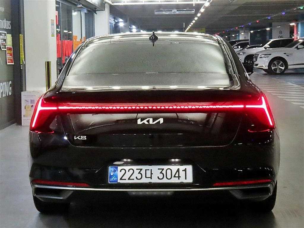 KIA K8 - Vista 5