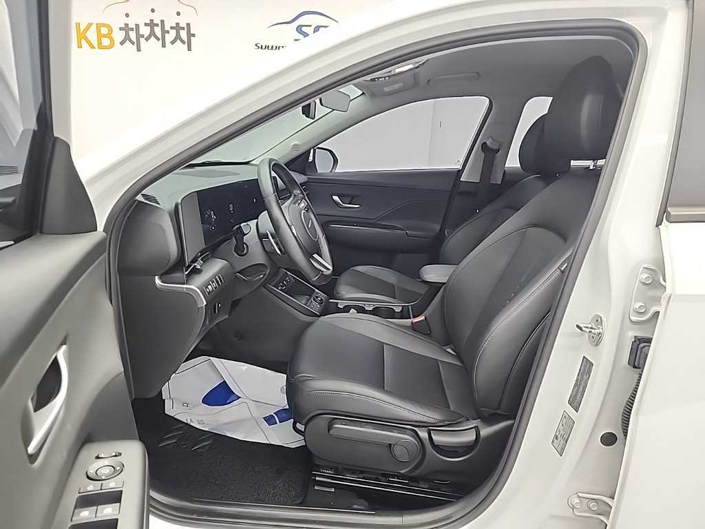 HYUNDAI Kona - Vista 11