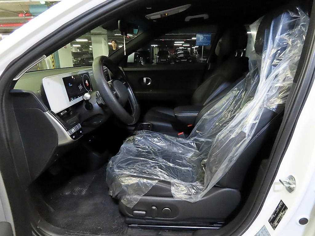 HYUNDAI Ioniq 5 - Vista 6