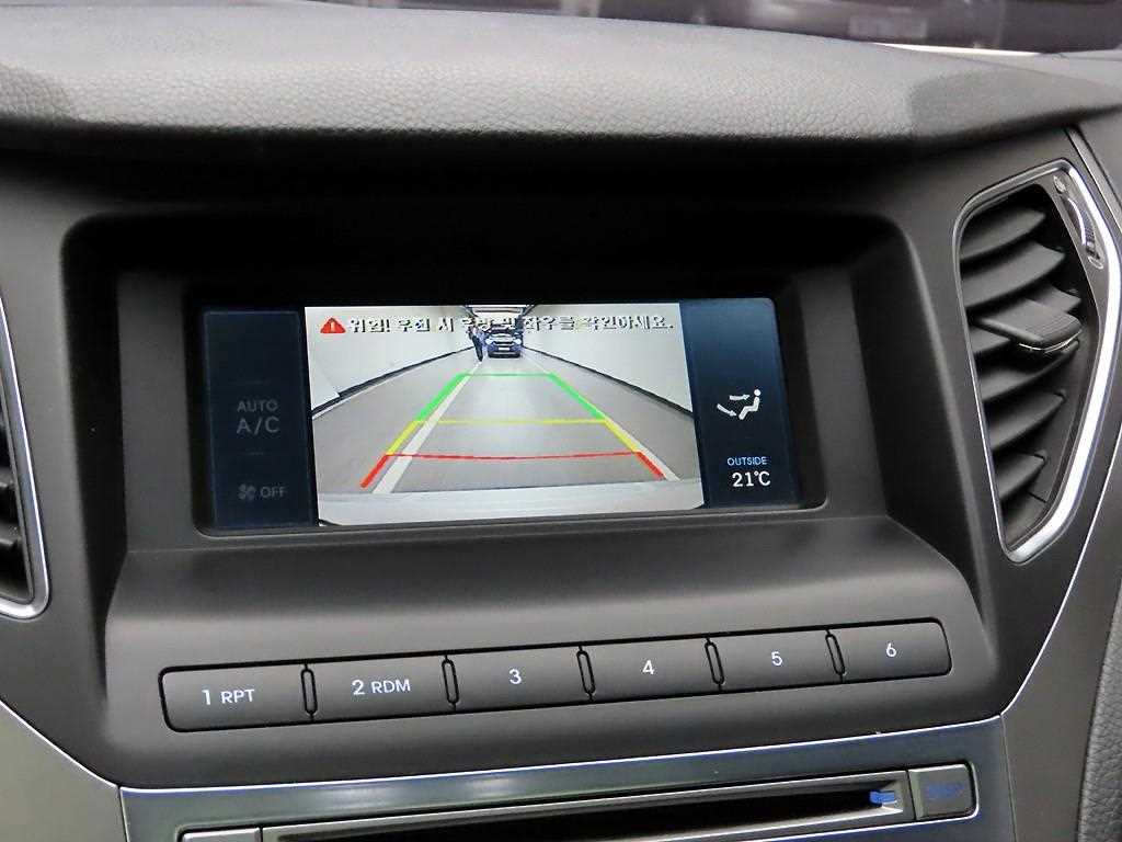 HYUNDAI Grandeur - Vista 11