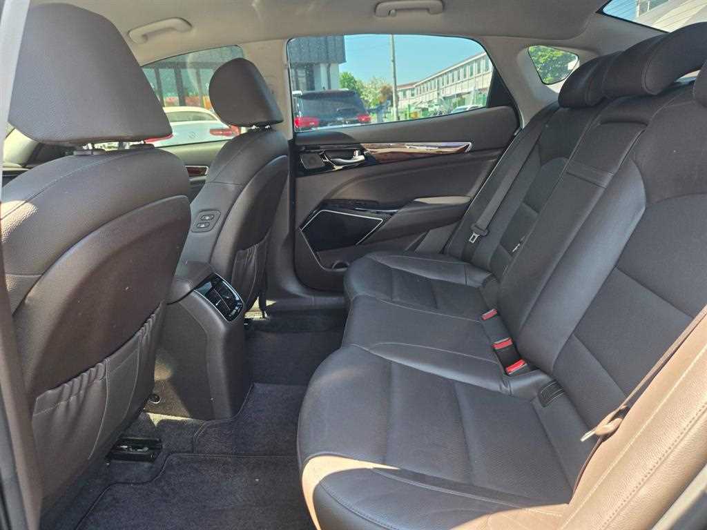 KIA K7 - Vista 11