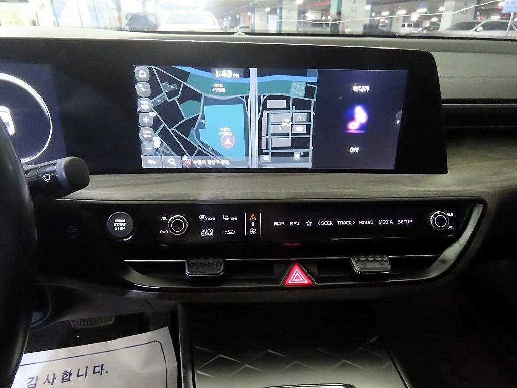 KIA K8 - Vista 11