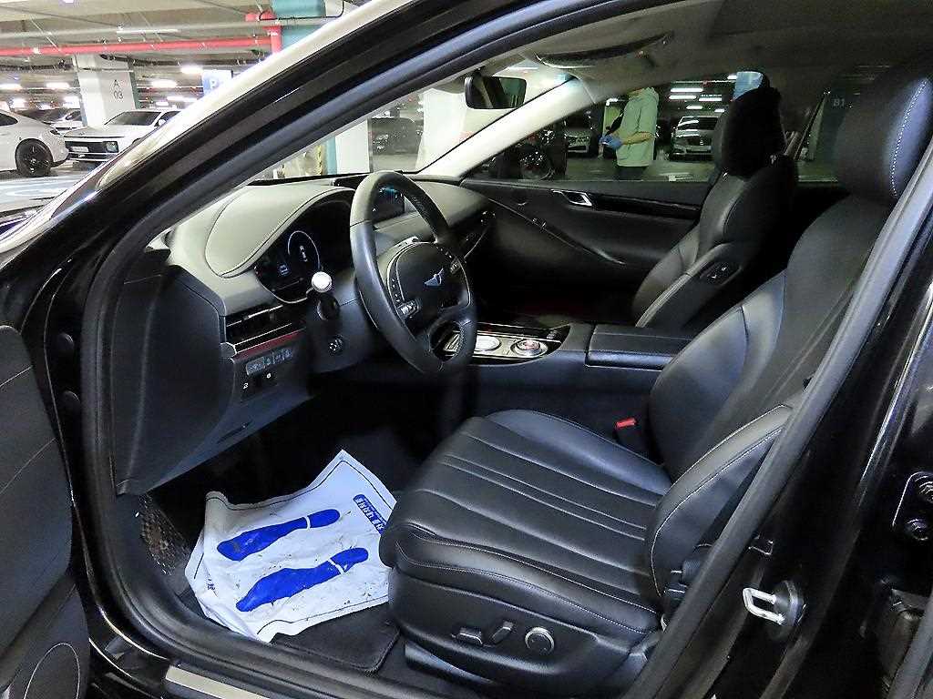 Genesis G80 - Vista 6