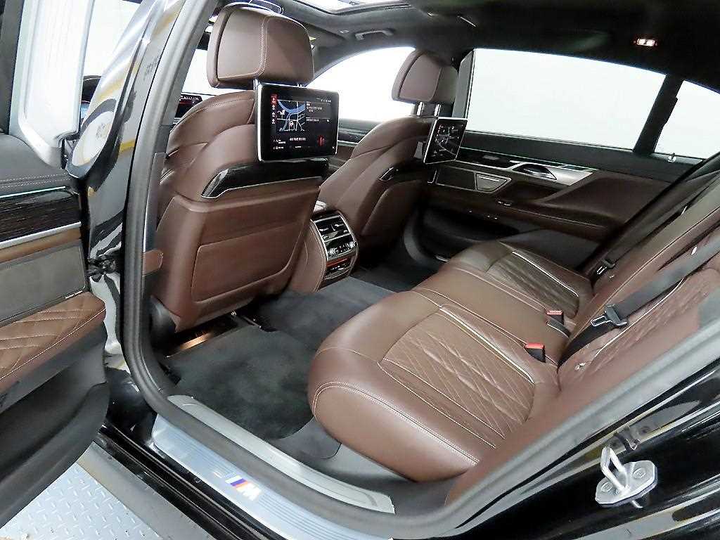 BMW 7 Series - Vista 6