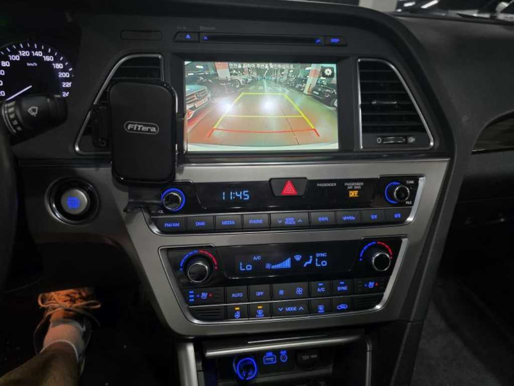 HYUNDAI Sonata - Vista 6