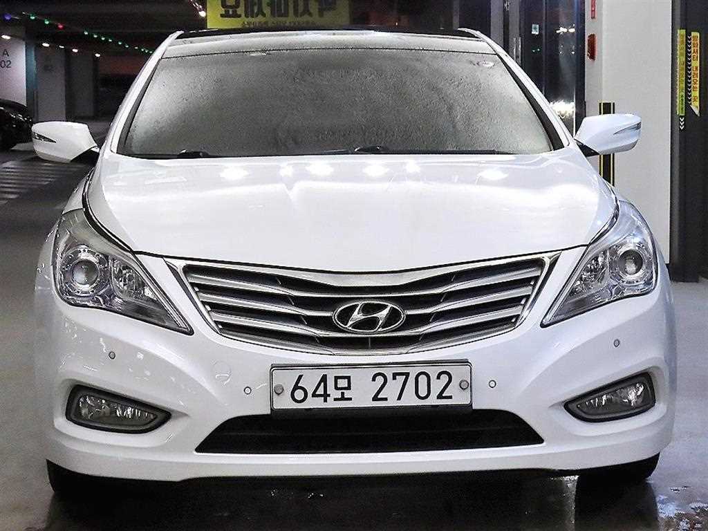 HYUNDAI Grandeur - Vista 2