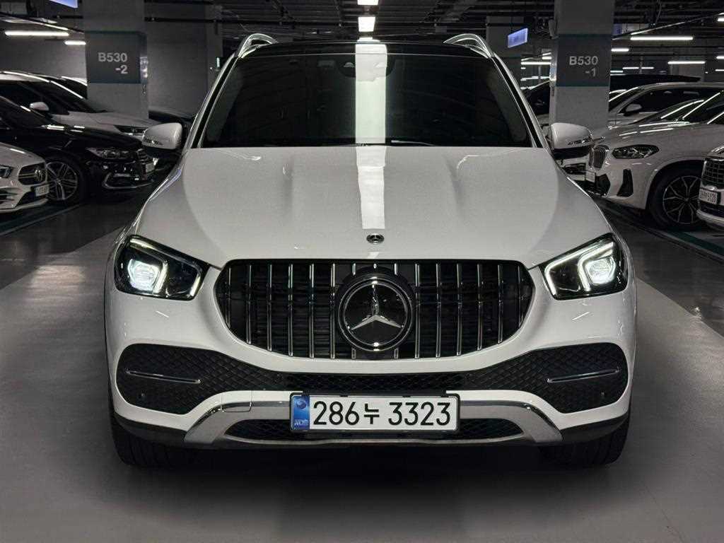 Mercedes Benz GLE Class - Vista 2