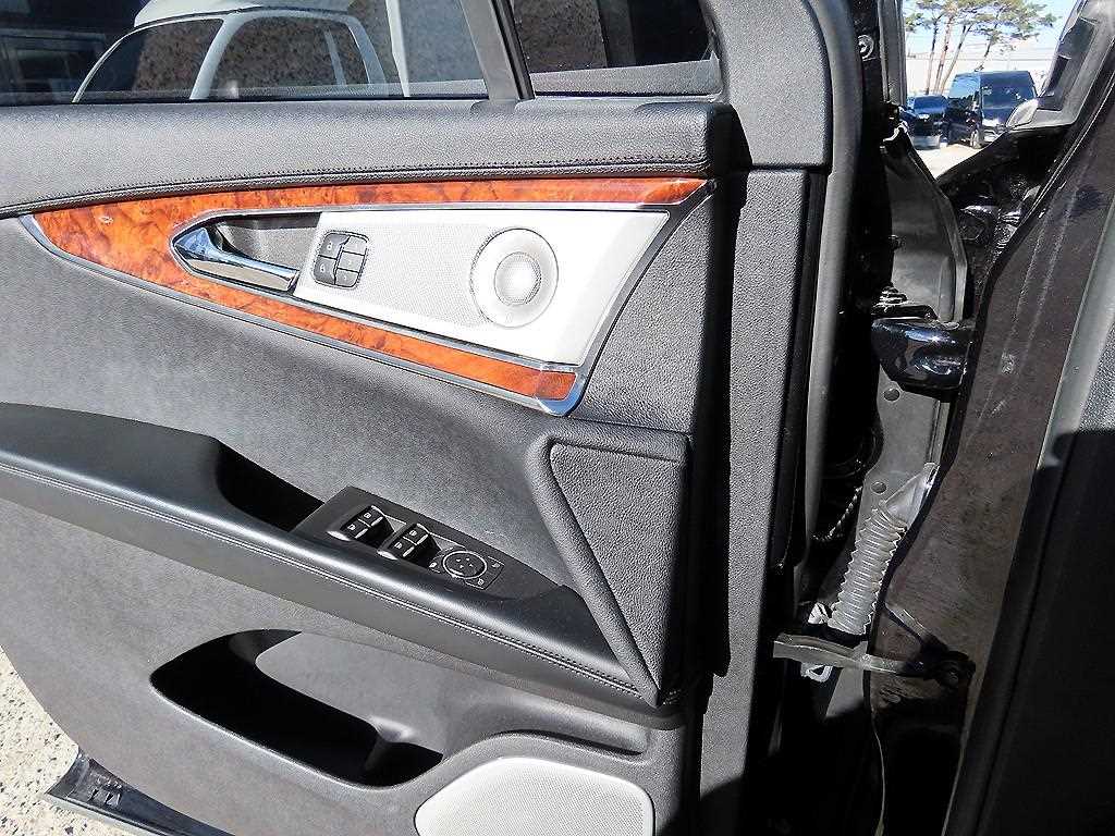 Lincoln Nautilus - Vista 11