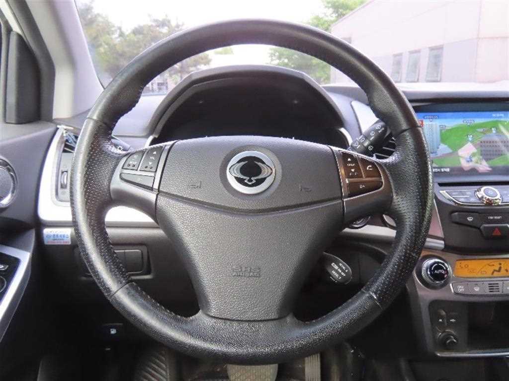 Ssangyong Korando 2015 Blanco - Importación desde Corea - HF Imports Iquique - Foto 17