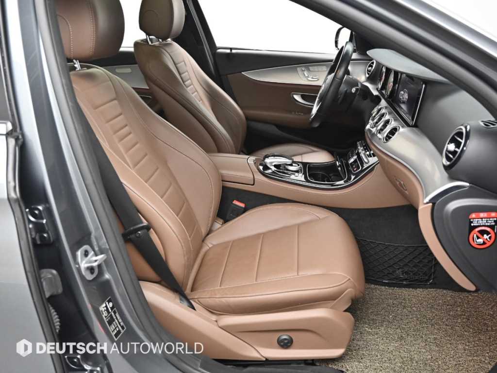 Mercedes Benz E class - Vista 10