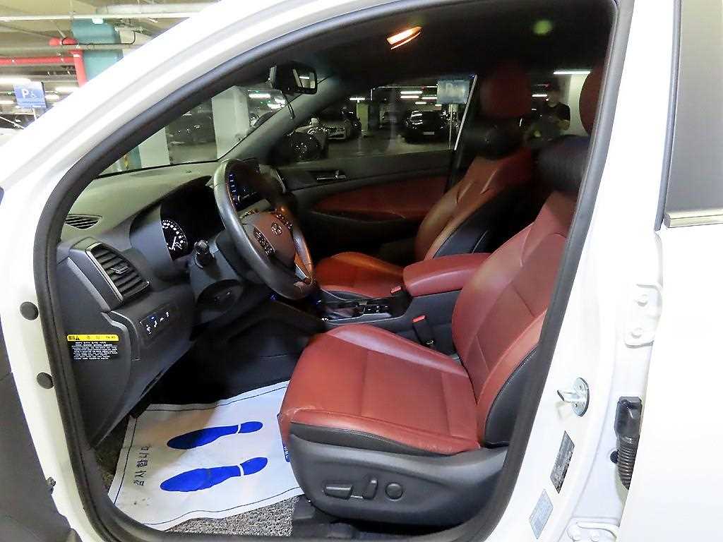 HYUNDAI Tucson - Vista 6