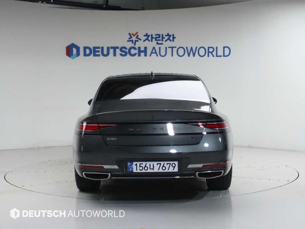 Genesis G90 - Vista 4