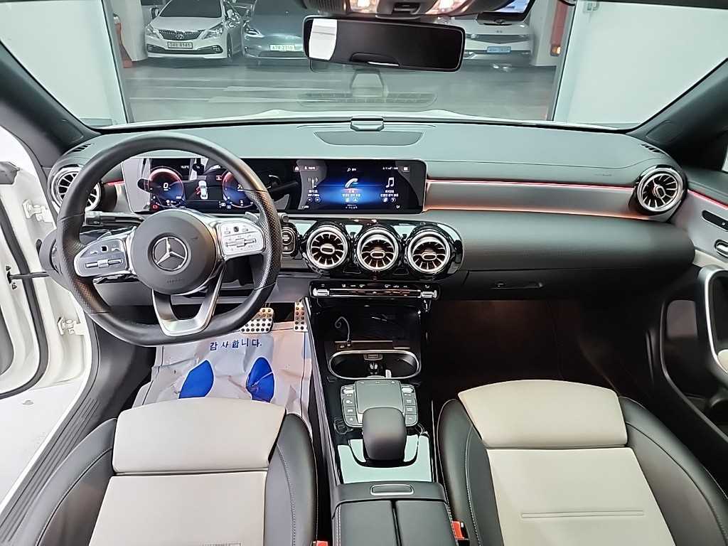 Mercedes Benz CLA Class - Vista 7