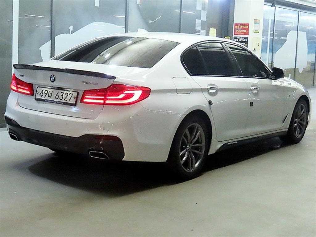 BMW 5 Series - Vista 4