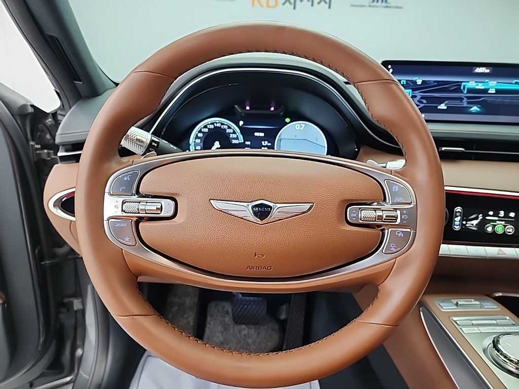Genesis GV70 - Vista 9