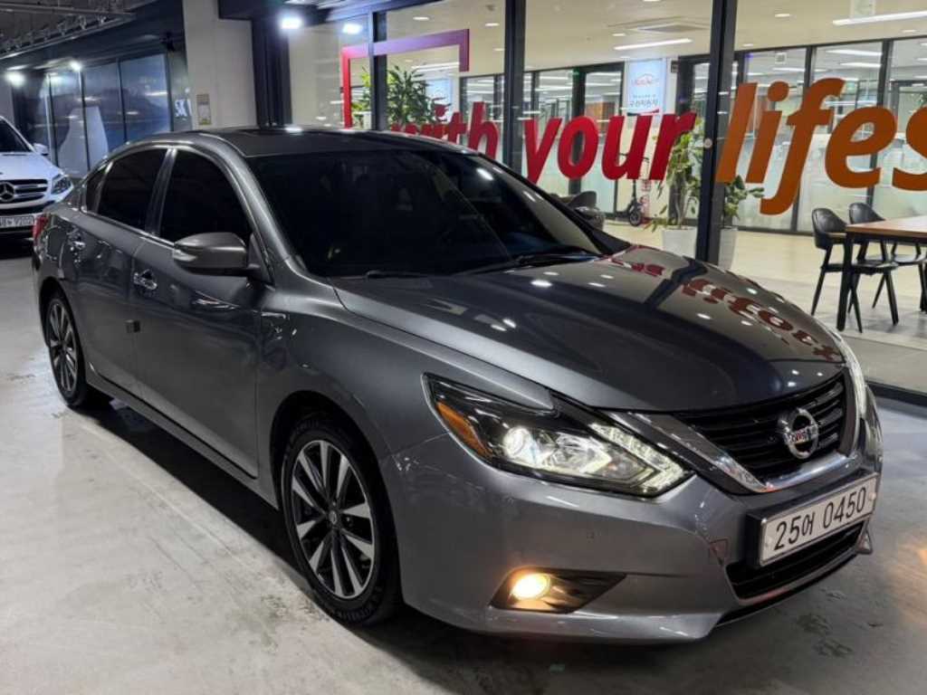 Nissan Altima - Vista 2