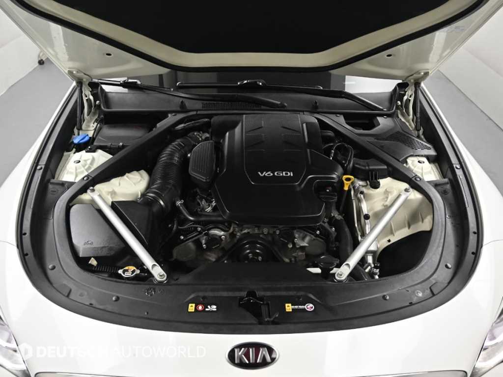 KIA K9 - Vista 6