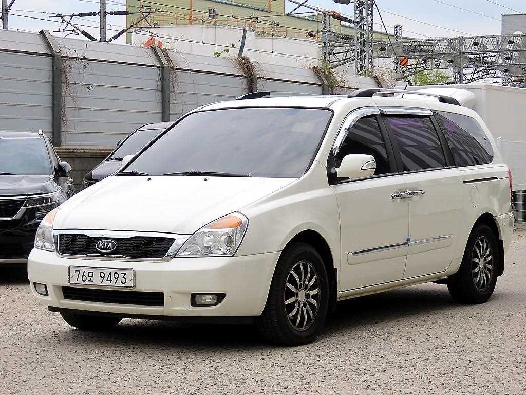 KIA Carnival - Vista 2