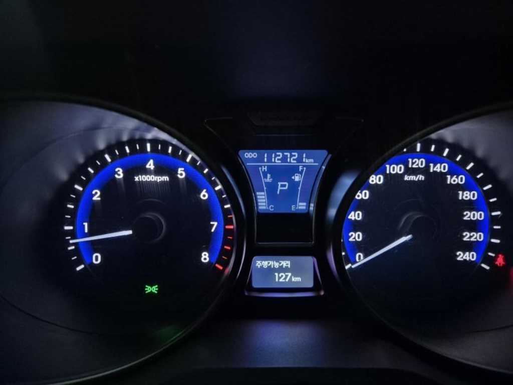 HYUNDAI Veloster - Vista 10