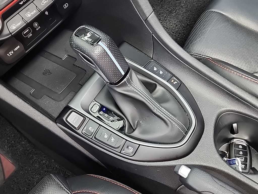 HYUNDAI Veloster - Vista 8