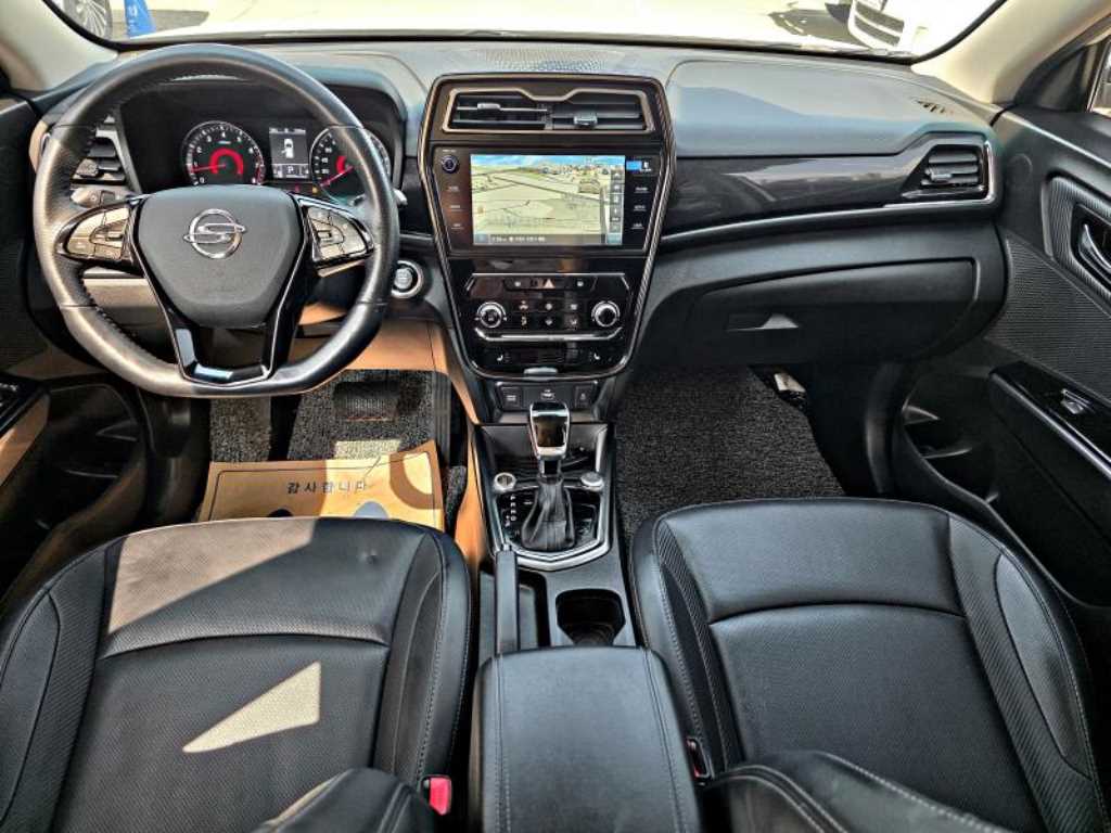 Ssangyong Tivoli - Vista 9