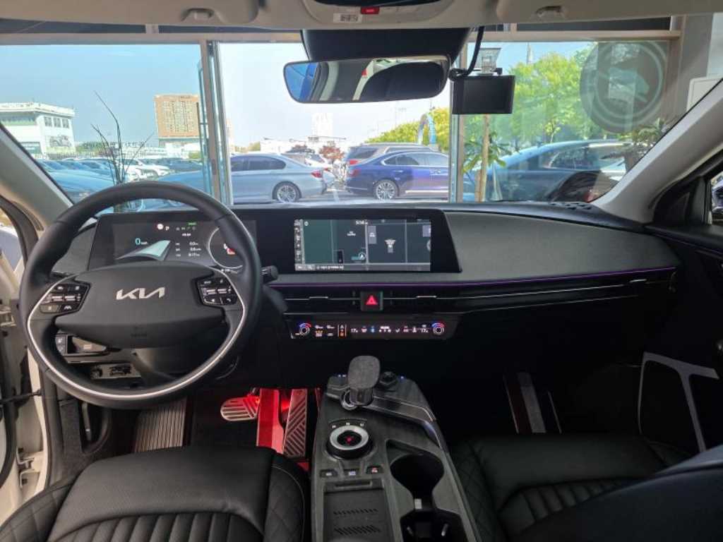 KIA EV6 - Vista 8