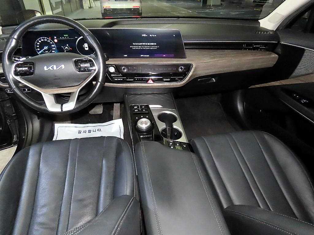 KIA K8 - Vista 10