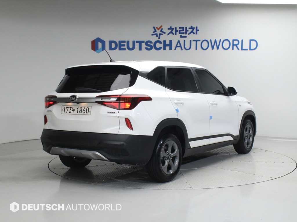 KIA Seltos - Vista 2