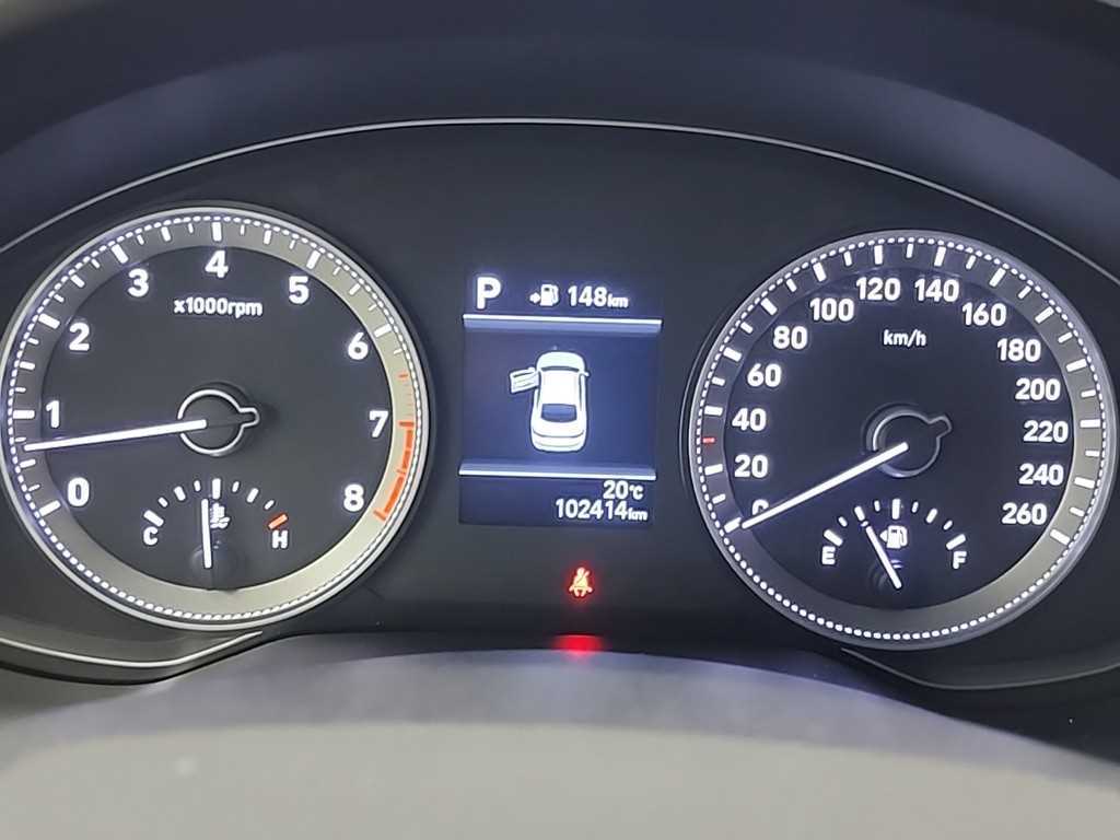 HYUNDAI Grandeur - Vista 6