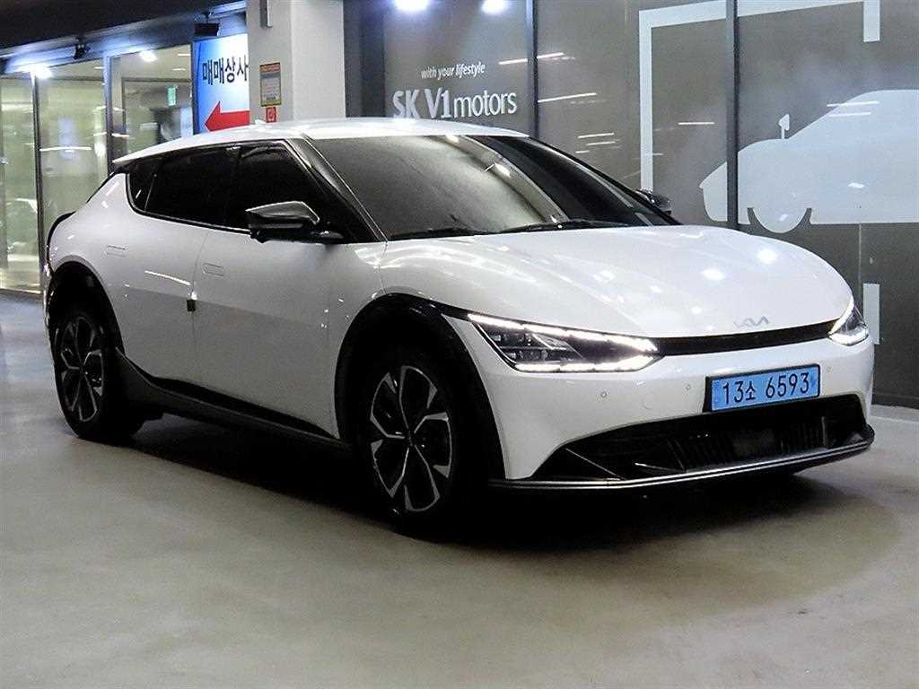 KIA EV6 2022 Blanco - Importación desde Corea - HF Imports Iquique - Foto 1