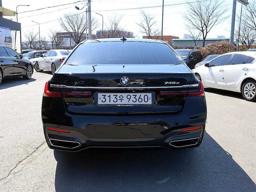 BMW 7 Series - Vista 3