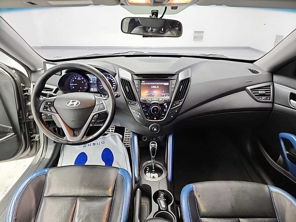 HYUNDAI Veloster - Vista 7