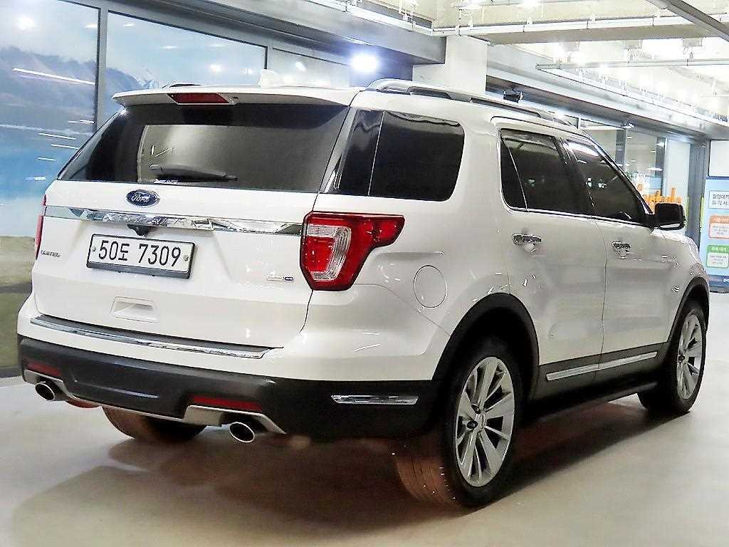 Ford Explorer - Vista 4