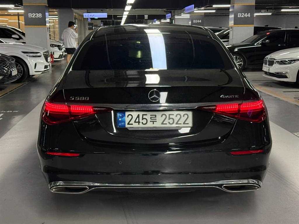 Mercedes Benz S Class - Vista 3