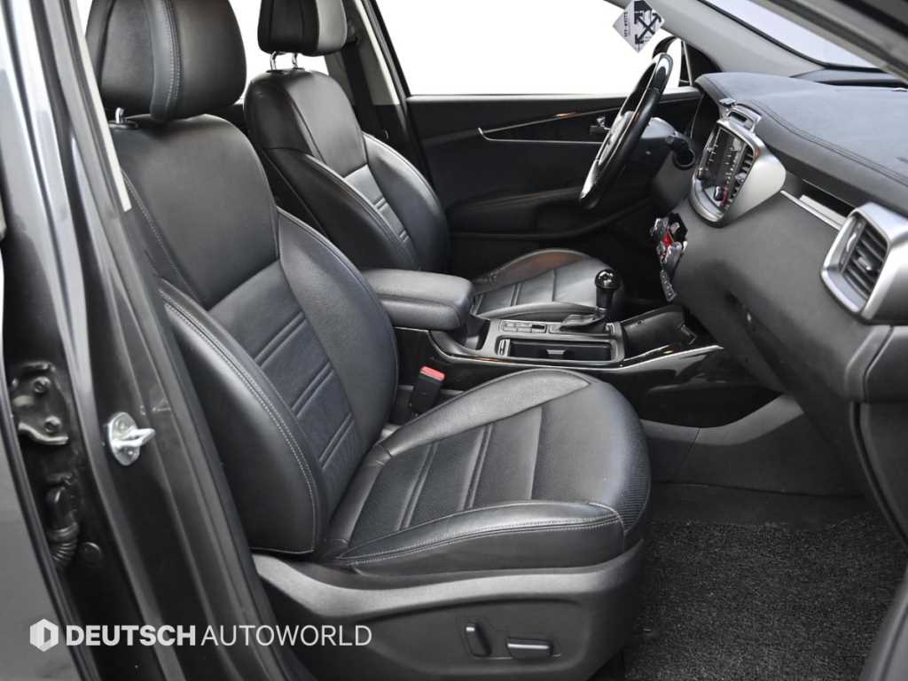 KIA Sorento - Vista 10